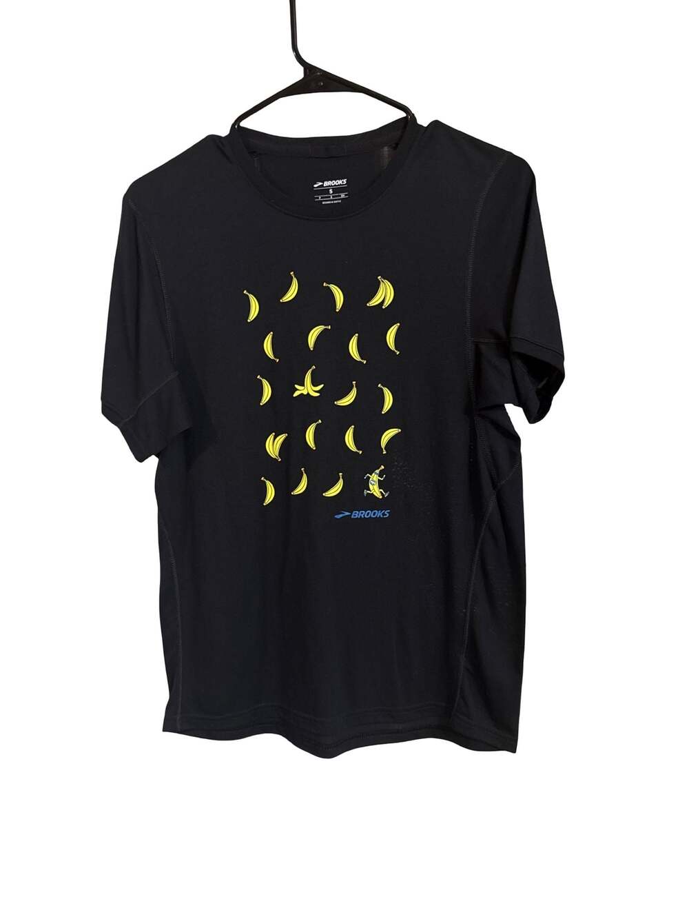 Brooks Men's Graphic Performance T-Shirt Banana Print Black